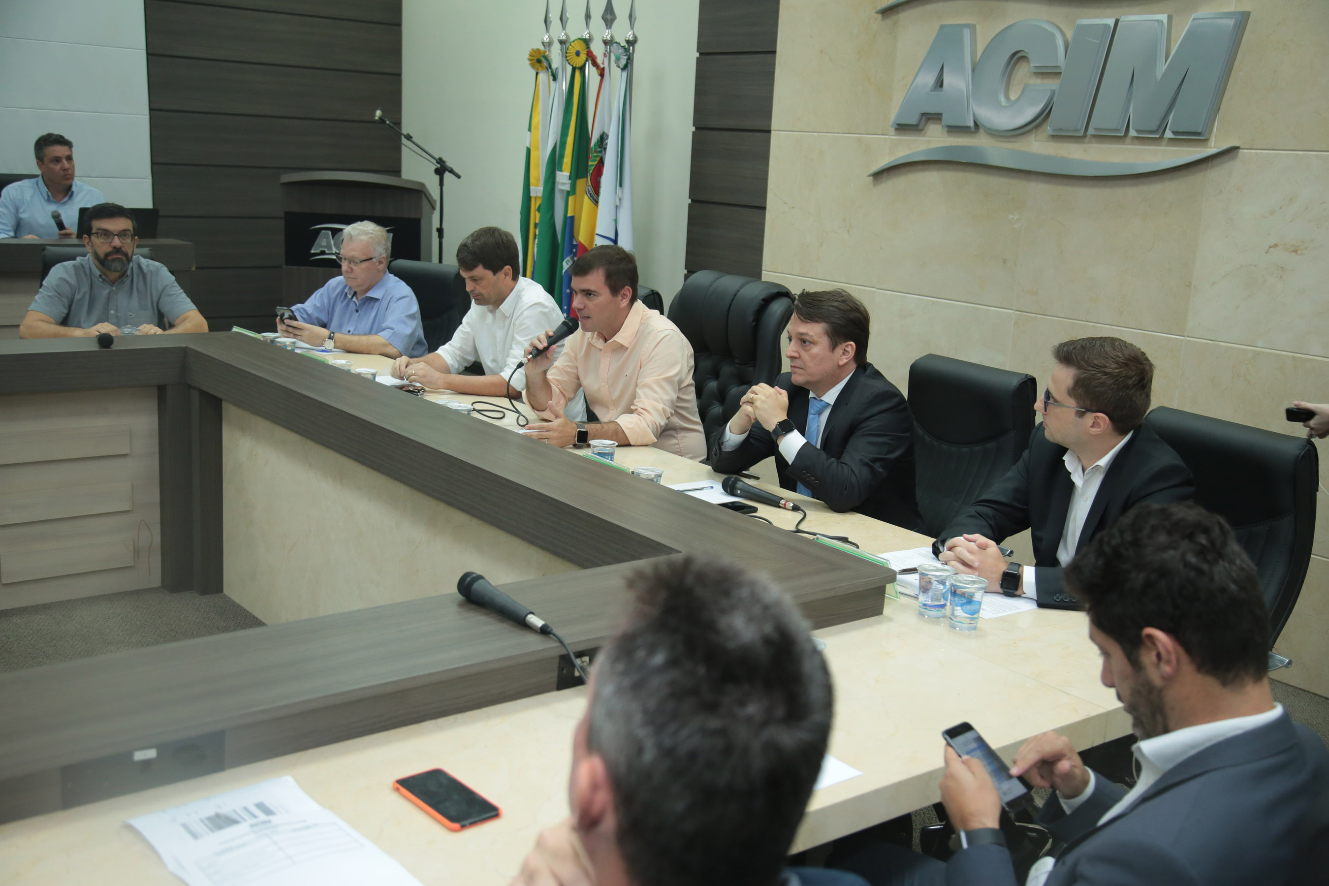 5a112ac8472845137e766aa733fe7844