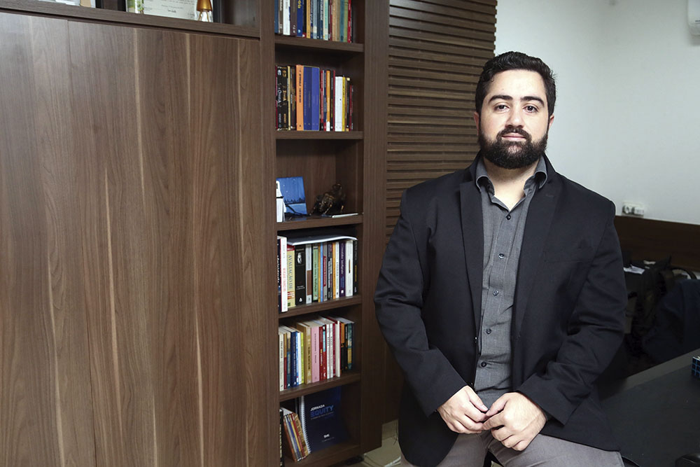 6b492b9407f024913a44b7bdc8ef3e4b