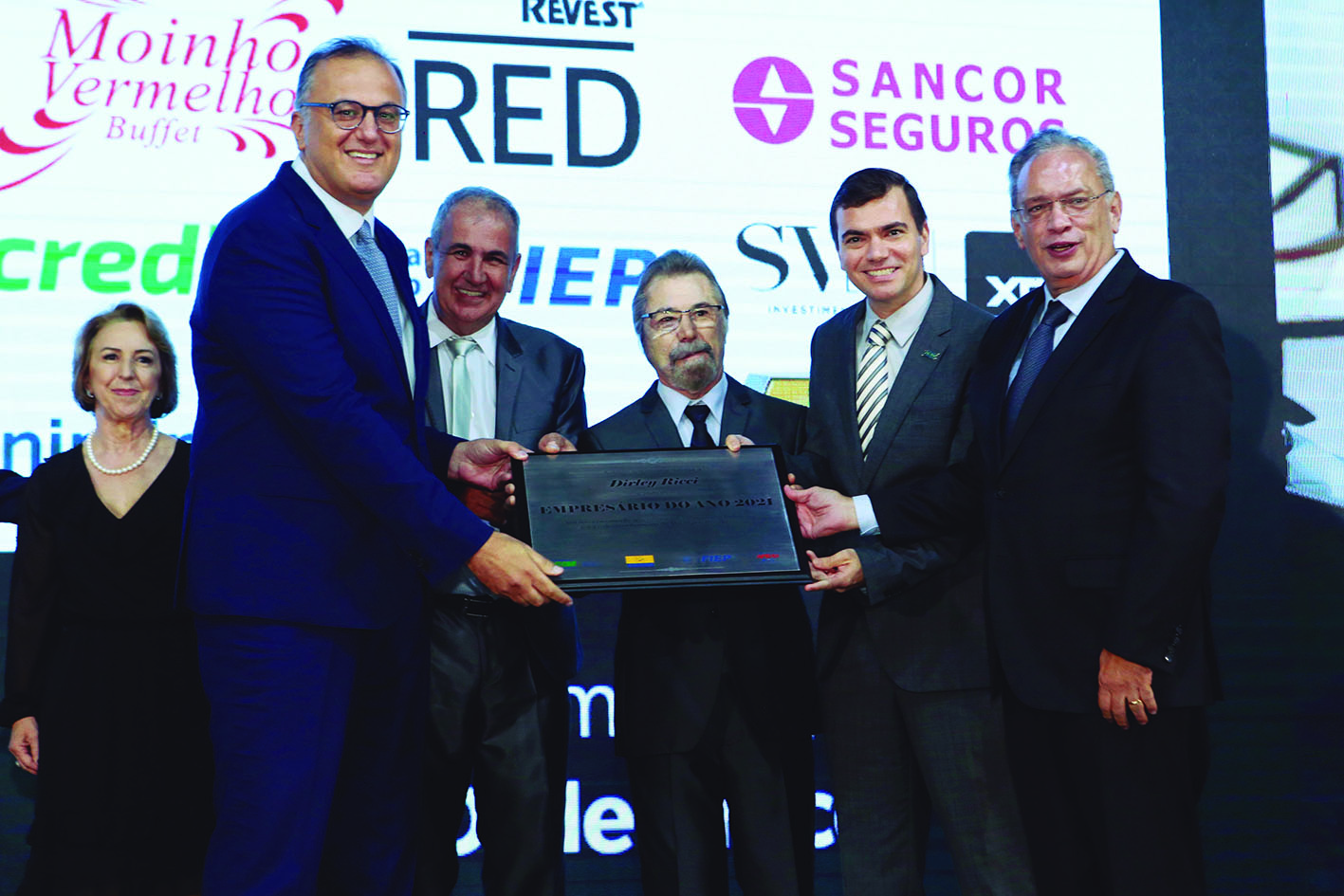 8e42961477f9e71eab40b4428b0b761f