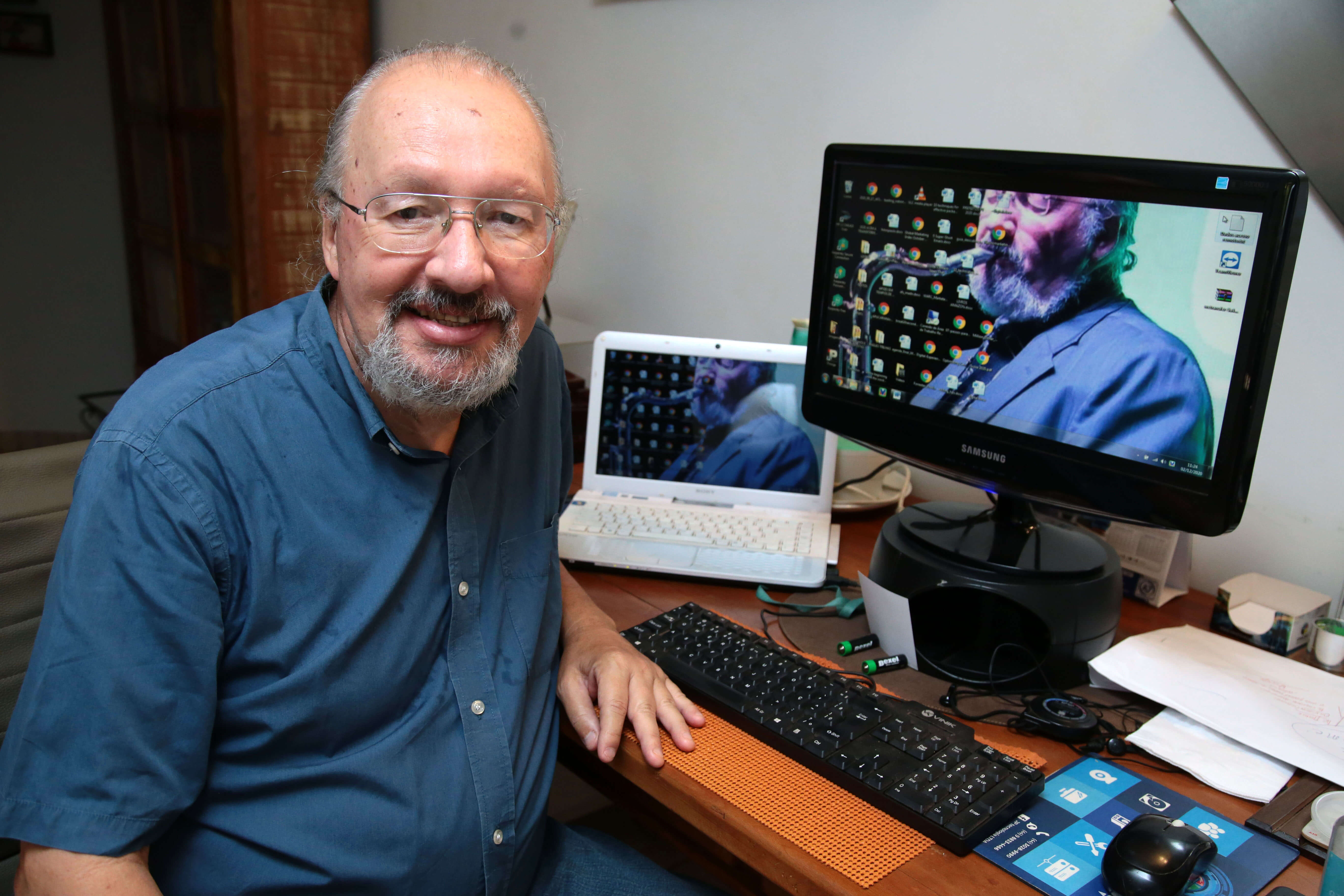 a56514a40e18307a09927f4f58d74cb8