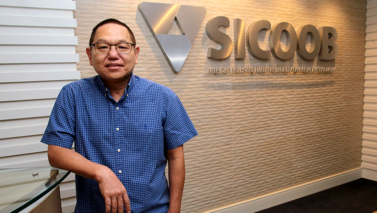 b60f8e5e81ebceffe2a587e997798351