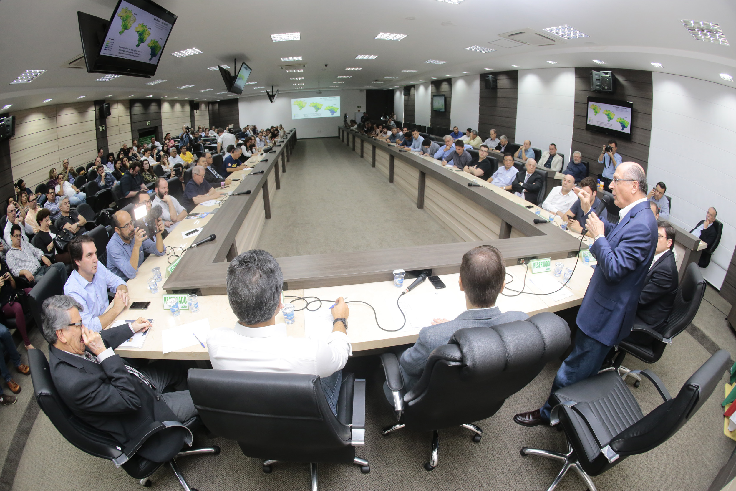 f5f9f44514ed6ed0967d9b15831cef1b