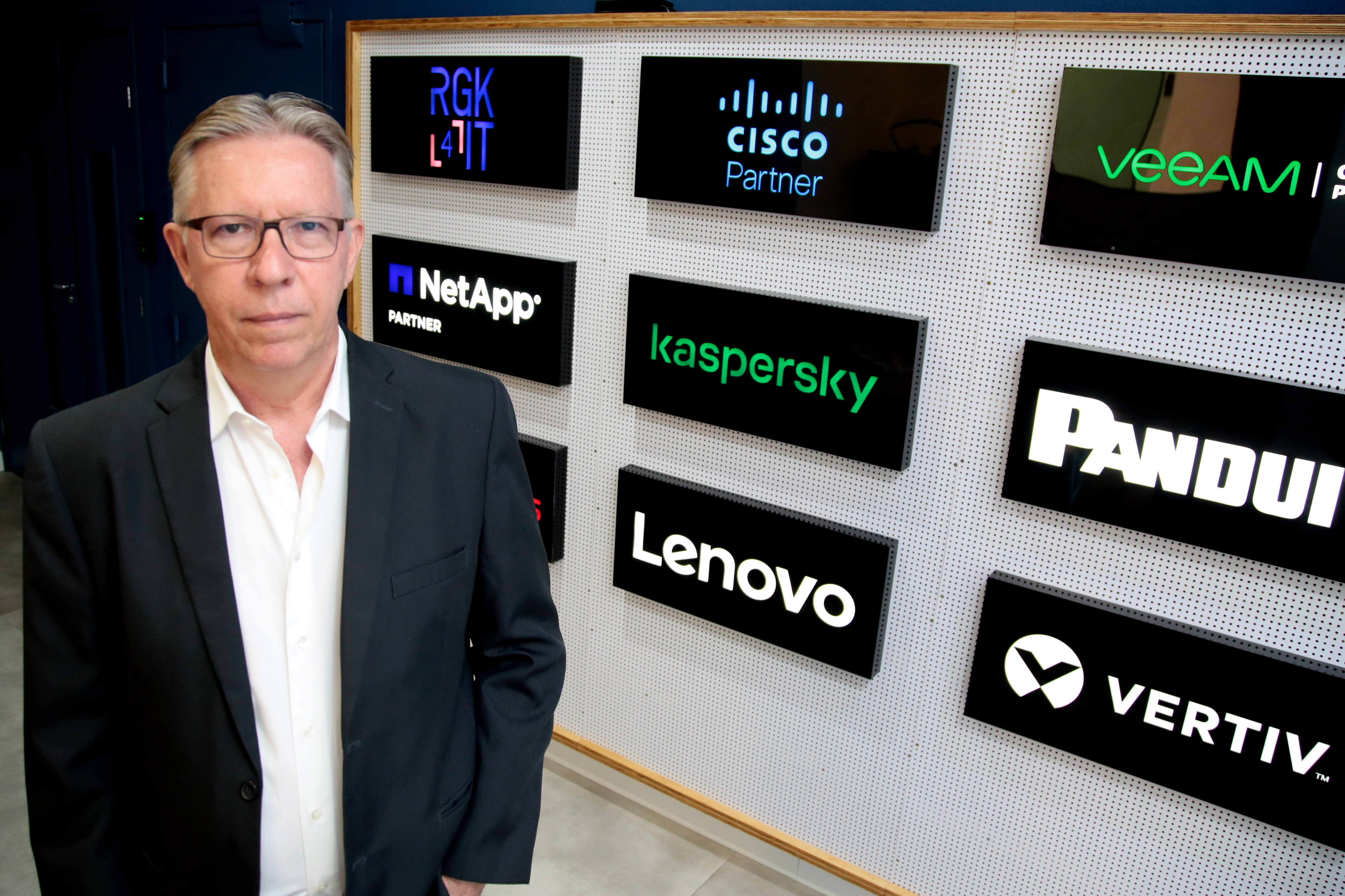 f9a428b51c0eb40a2d70288723c8e4e5